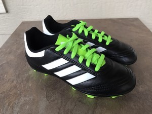 youth outdoor soccer cleats