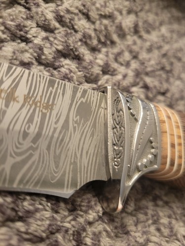 Hunting Knife Elk Ridge 5.75in. Etched Blade Light Wood Handle Skinner + Sheath - Picture 12 of 14