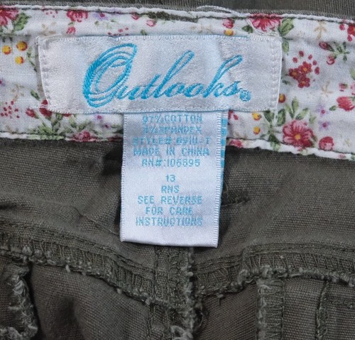 Outlooks Women's Green Casual Chino Shorts Size 13 - Picture 8 of 8