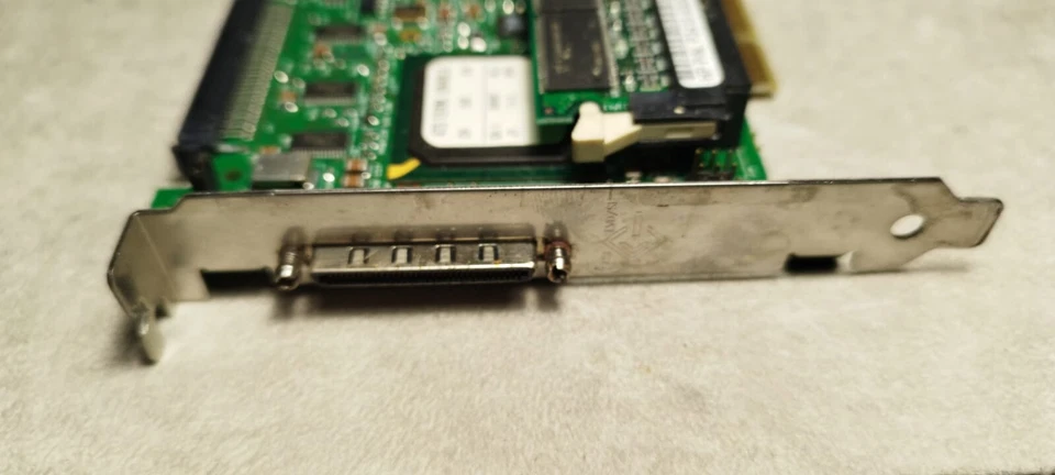 HP NETRAID ADAPTER ULTRA3 P3410-69001 P3410A 5065-7410 P3410-63001 - Immagine 2 di 2