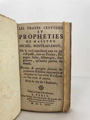 Les vrayes centuries et propheties de Maistre Michel Nostradamus - Photo 1/4