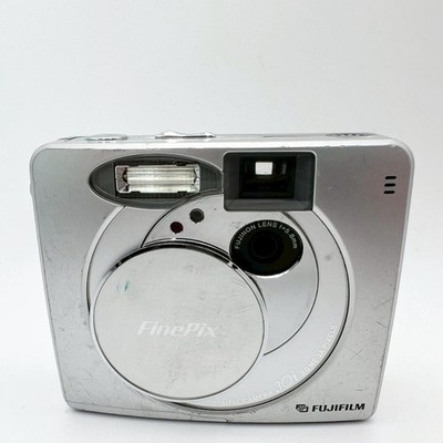 FUJIFILM 富士フィルム　FinePix 30i y-92 FUJIFILM FinePix 30i Silver Digital Camera Used Japan | eBay
