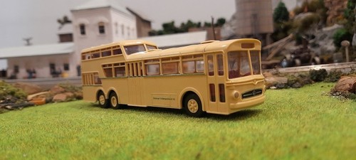 * 1/87 HO Scale * Brekina * Mercedes Benz 0 317 Coach * Autocar * Cream /Red - Picture 5 of 11