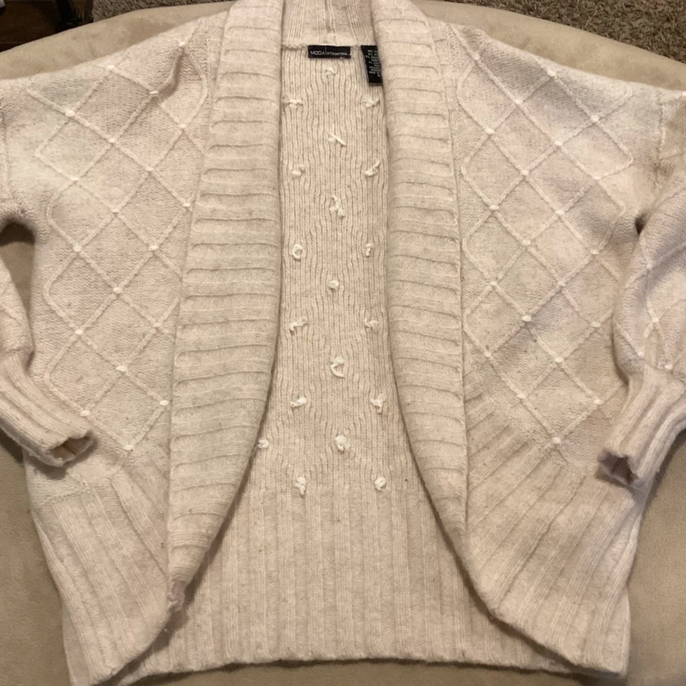 Moda International Women's Size Small, Pink/White Diamond print open cardigan - Image 4 of 4