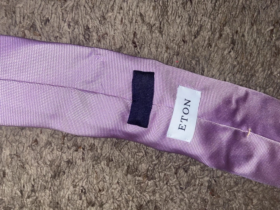 Eton Pink Solid Silk Twill Tie Foto 3 de 4