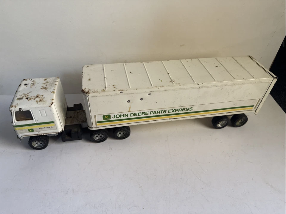 ERTL 1/24John Deere Semi Trailer & John Deere Pick Up Truck (18) - Image 4 of 4