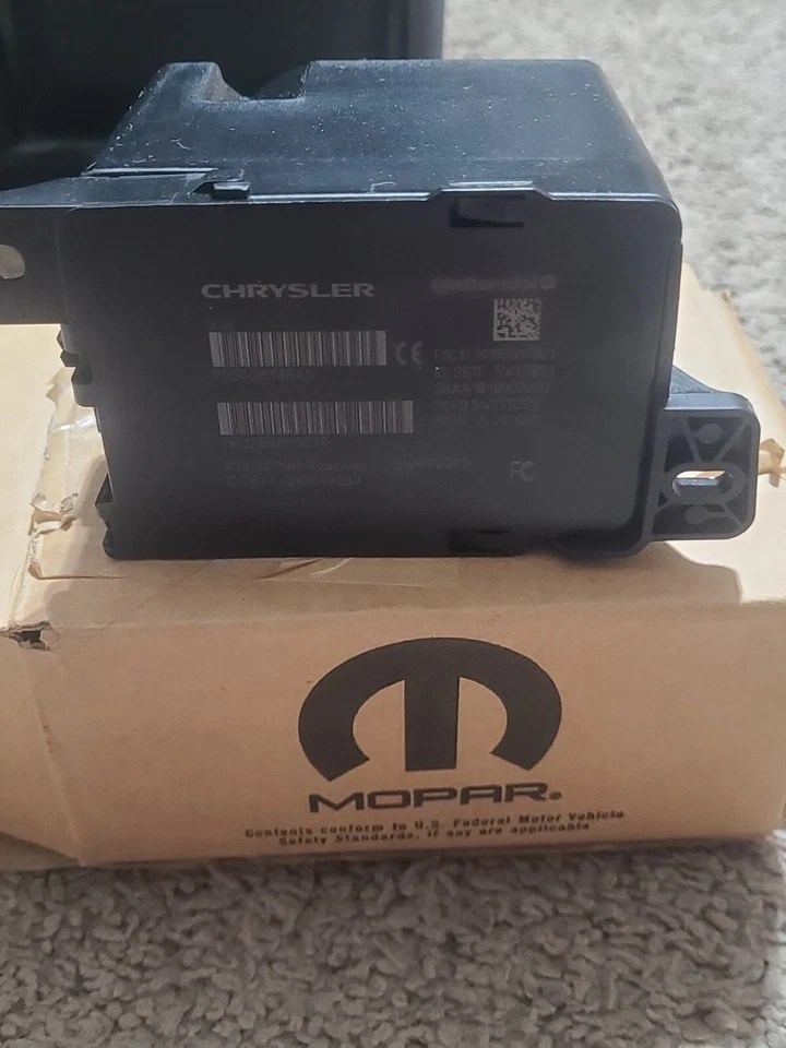 Genuine Mopar Wireless Ignition Node Receiver 5026148AH - Image 2 of 2