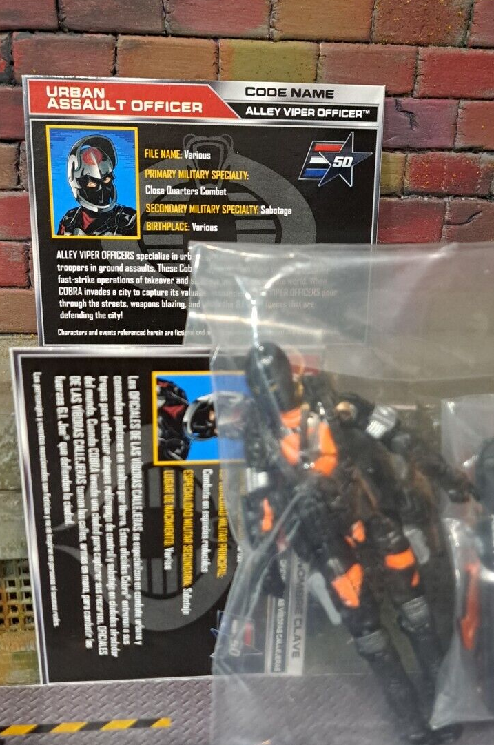 GI JOE ~ 2015 SDCC ALLEY VIPER OFFICER ~ CRIMSON STRIKE GI JOE ~ 2015 SDCC ALLEY VIPER OFFICER ~ CRIMSON STRIKE