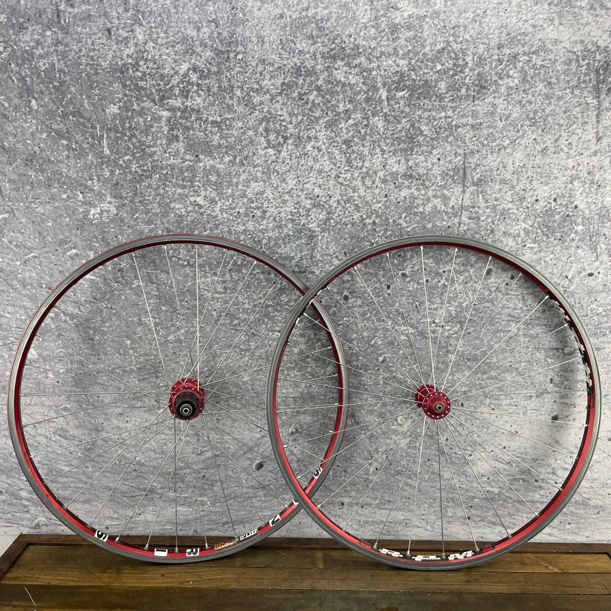 Vintage Ringle 26 in Wheel Set Red RPM XC Rim Hoop 135 mm