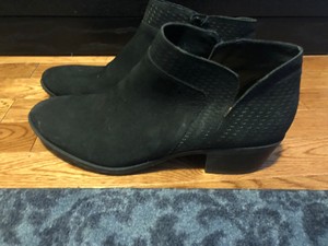brintly leather ankle bootie