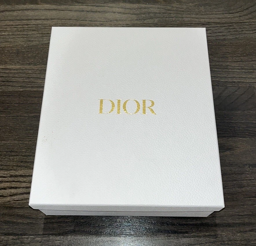 Boîte à chaussures Dior