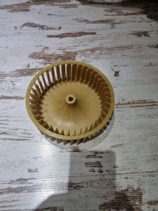 Trockner AEG Wärmepumpentrockner    T7DBZ4570 Lüfterrad Lüfter A030284 01