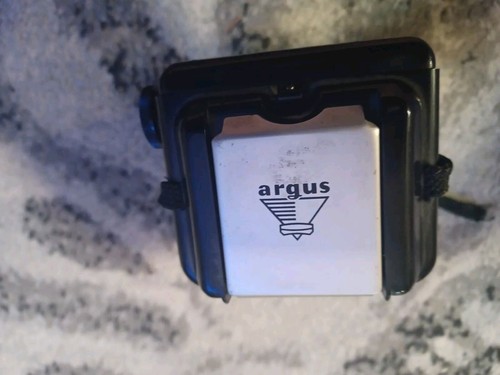Argus 75 Seventy-Five Twin Lens Reflex Camera uses 620 Roll Film Periscope Lens - Picture 8 of 16