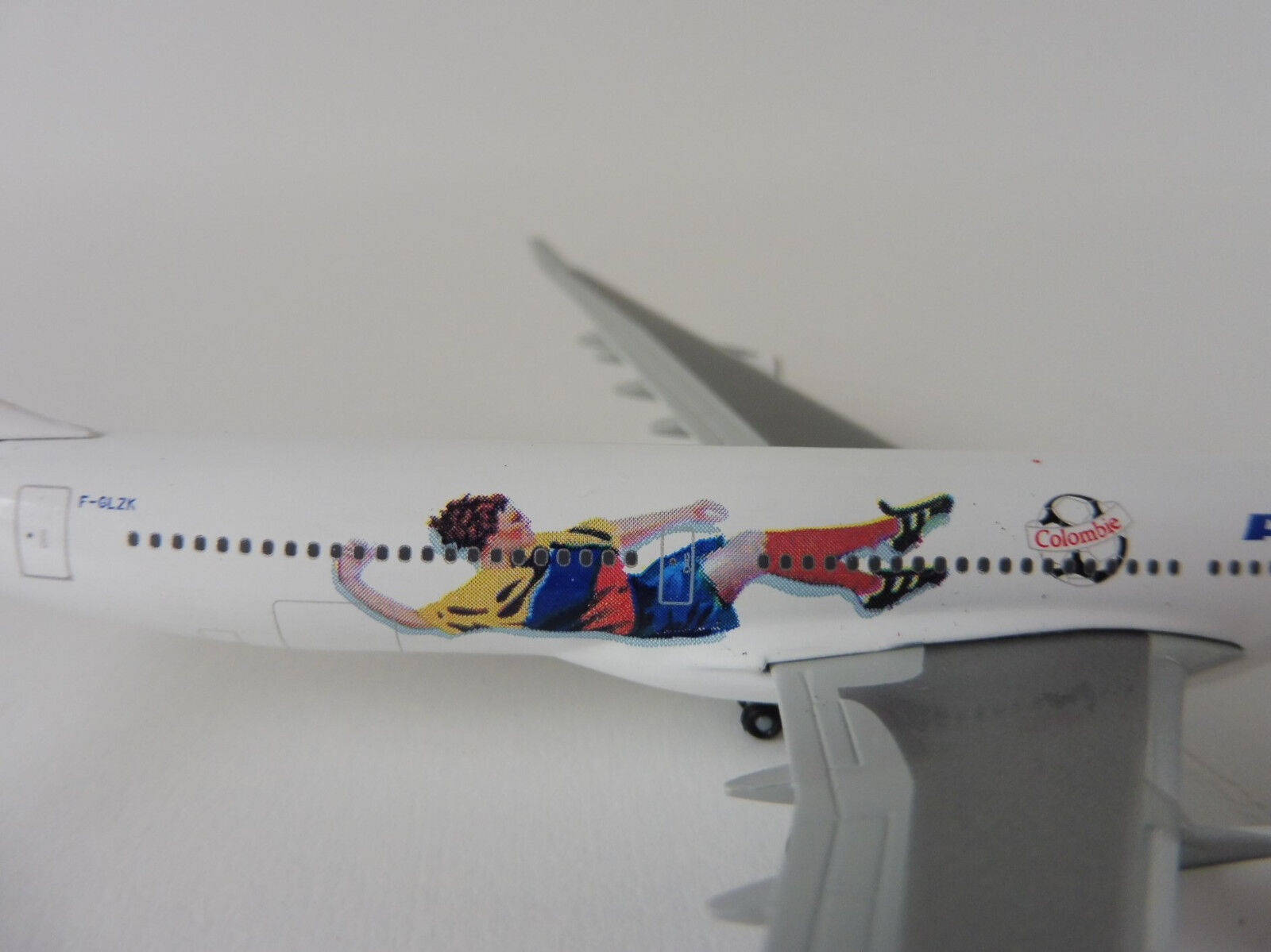 AIR FRANCE FOOTBALL 1998 Airbus A340-300 1/500 Herpa 531412 A340 A 340