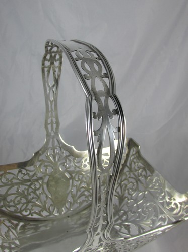 Antique Reed&Barton Sterling Silver Pierced Handled Centerpiece Basket Heavy Big - Picture 10 of 12