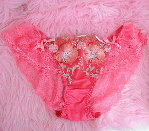 VALENTINE'S Princess LACY flutter prissy sissy stretchy bikini panties M/L 26-40 - Picture 10 of 13