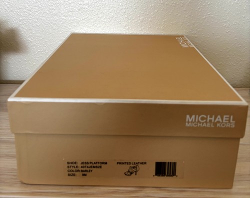 MICHAEL KORS BROWN BARLEY T-STRAP PLATFORM EMBOSSED LEATHER- 8M TRIED ON ONCE! - Picture 11 of 11