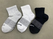Bombas Size M Honeycomb Women's 8-10.5 Quarter Socks White Grey Black 3 Pairs