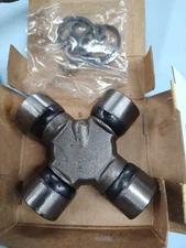 NOS TRW Universal Joint U-Joint #20056 w/ grease zerk 1959-78 Ford F250 Truck