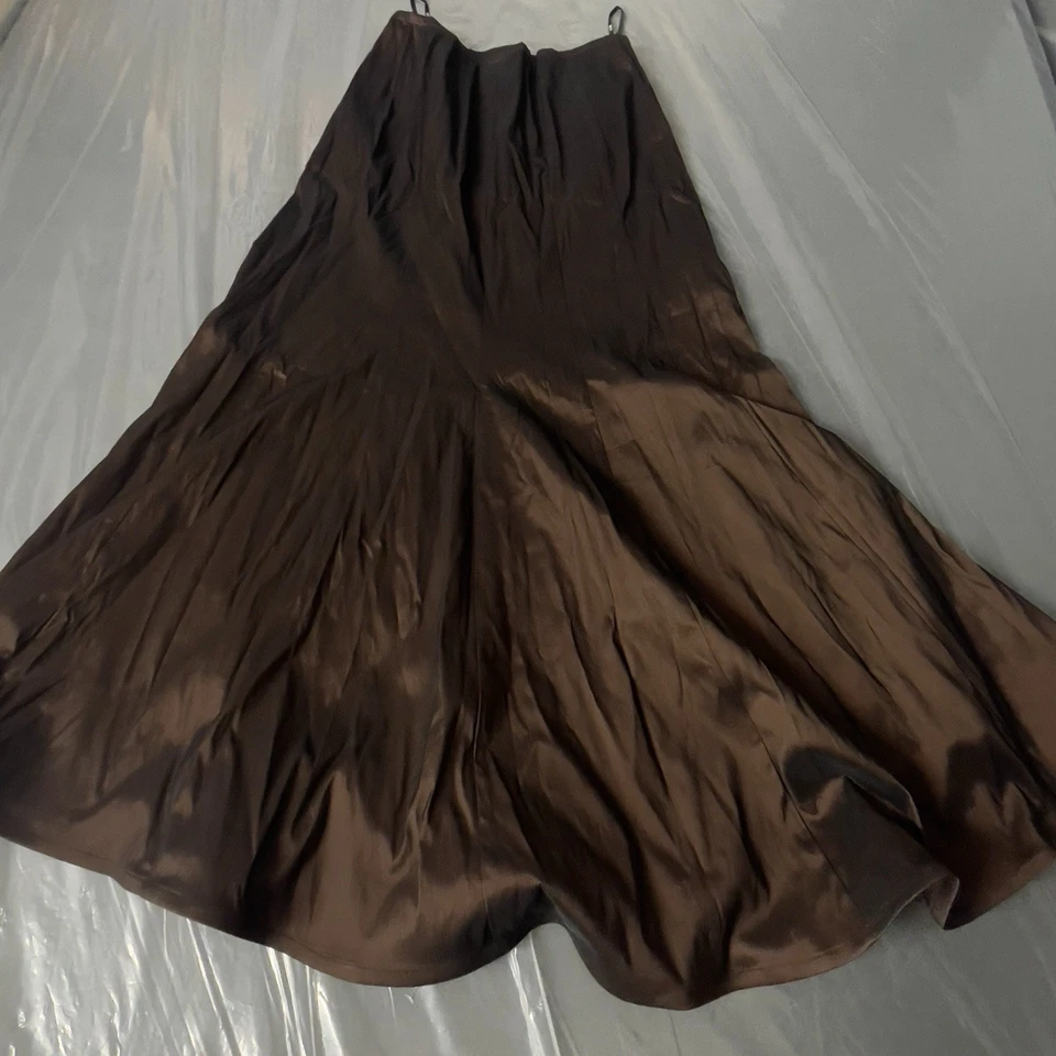 Falda Larga Cola de Pescado Sirena Colección Tadashi Tafetán Cobre CY8777L Mujer Talla 14 Foto 3 de 4