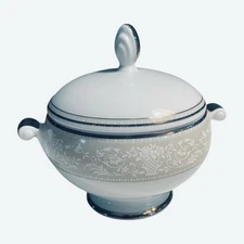 Mikasa Fine China Bavarian Platinum Pattern # L3215 Sugar Bowl w/ Lid EUC