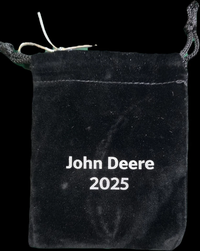 Nuevo Ornamento de Peltre John Deere LP89023 - 2025 - Edición Limitada. Foto 3 de 4