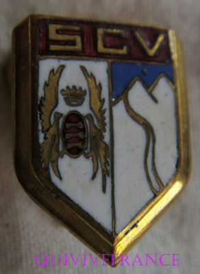 Insigne émaillé SK2312 - Ski Club De Carpentras - Vintage - Occasion