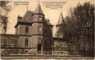 Old postcard Sedan - Donchery - Chateau de Bellevue - It's in one of the rooms (224623)