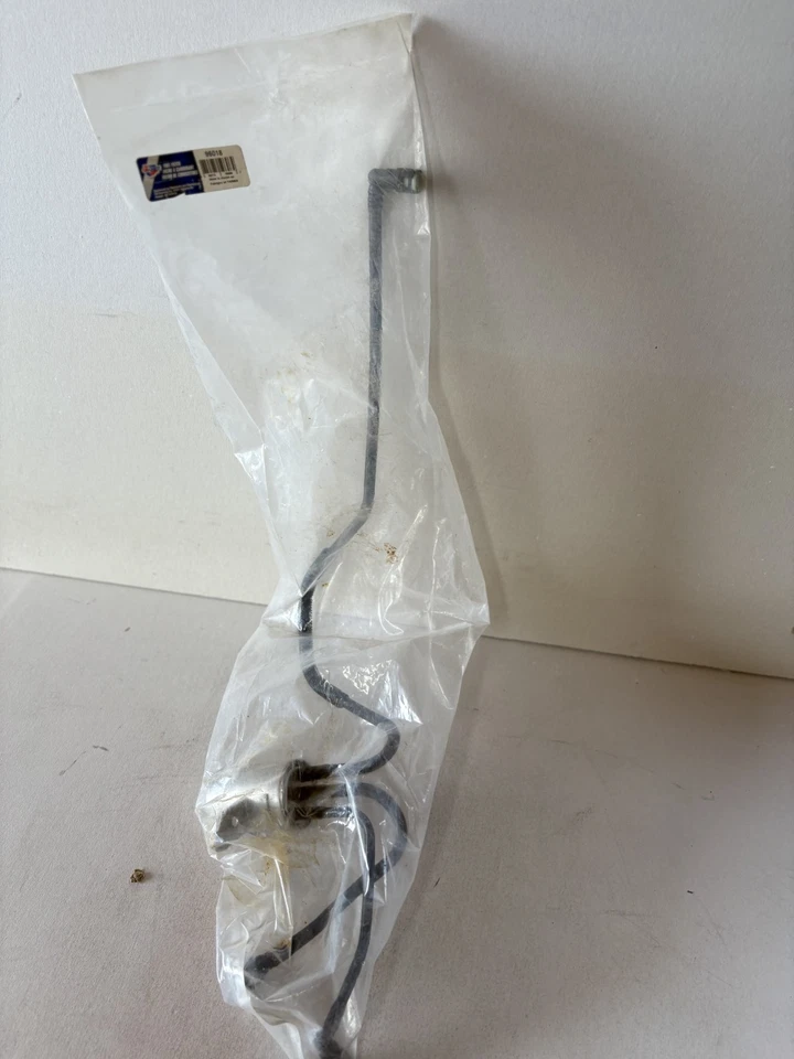 Filtro de combustible Carquest 96018 para Dodge Caravan, Town & Country 1996-2000 Foto 4 de 4