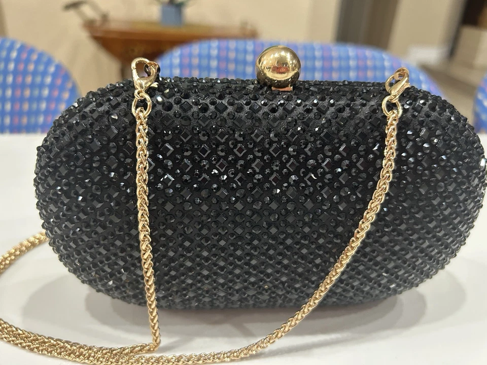 Cartera Badgley Mischka Joya Noche Ovalada con Cuentas “Un Lujo para Ocasiones Especiales” Foto 3 de 4