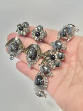 Vintage D&E Juliana Rhinestone Bracelet Clip Earrings Set Hematite Smoky 7.25"