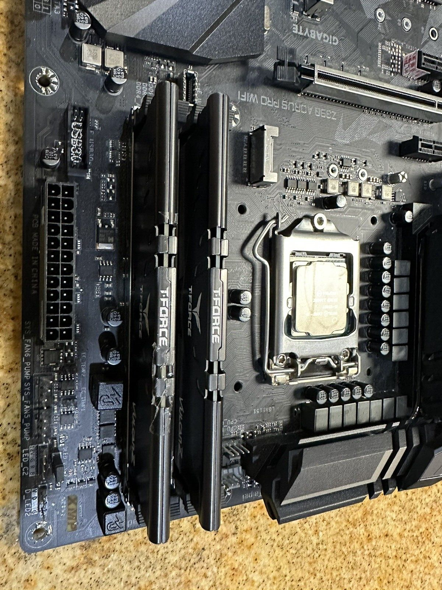 COMBO Gigabyte Z390 AORUS PRO WIFI Motherboard+16GB DDR4+i5 COMBO Gigabyte Z390 AORUS PRO WIFI Motherboard+16GB DDR4+i5