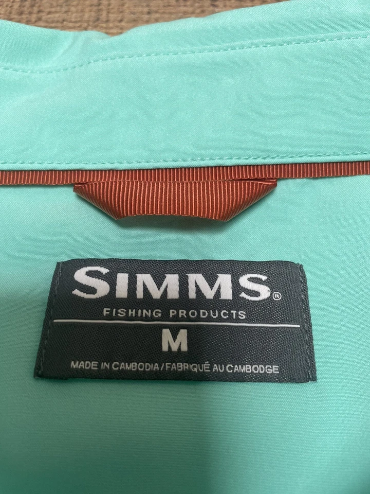 Simms Superlight Shirt Size M Med teal Button Up Fishing Vented UPF Pocket - Image 3 of 4