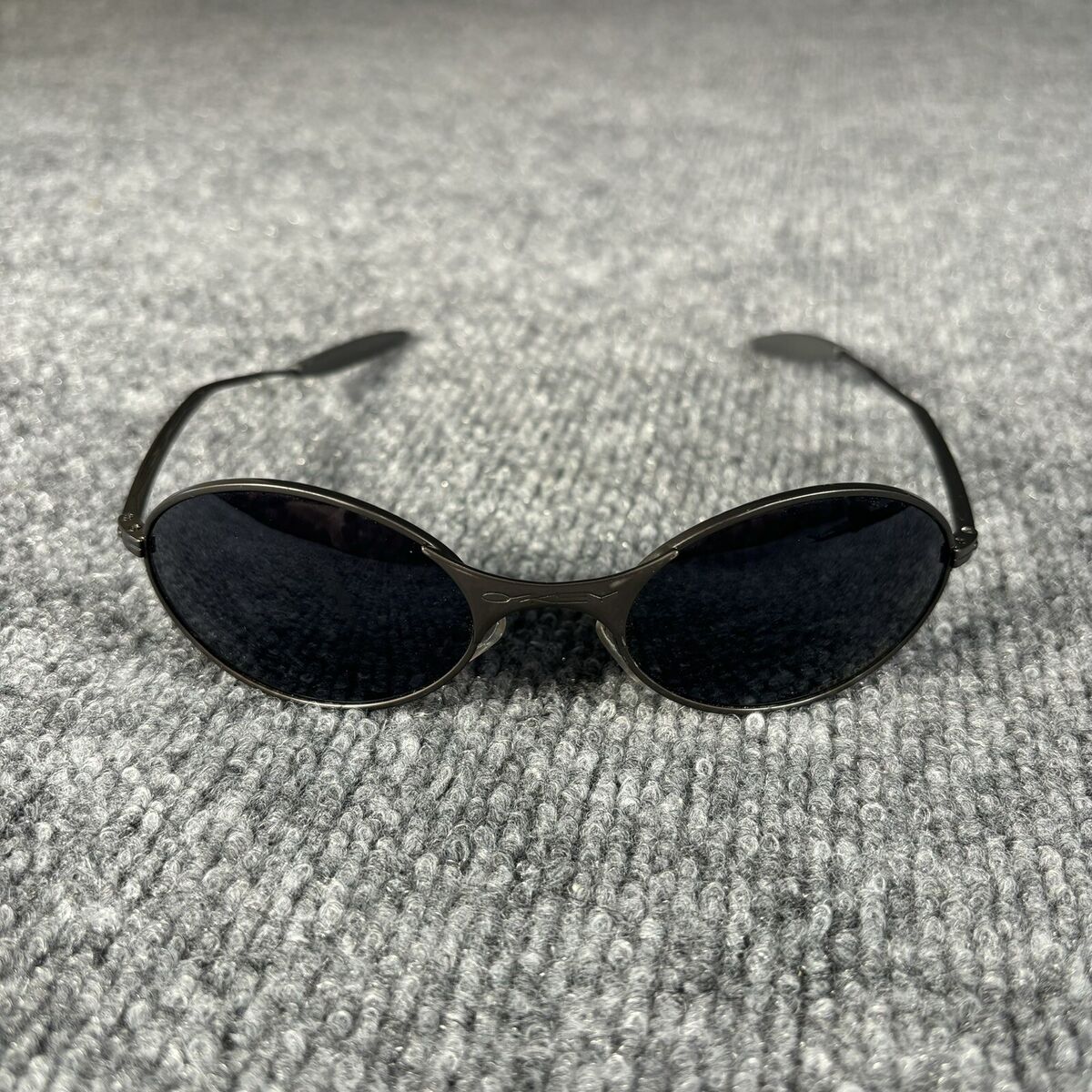 Oakley Sunglasses T Wire Gunmetal Titanium E Wire 90s Y2K Oakley Sunglasses T Wire Gunmetal Titanium E Wire 90s Y2K