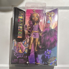 Monster High Creepover Party Clawdeen Wolf 11in Doll w/ Crescent Accessories