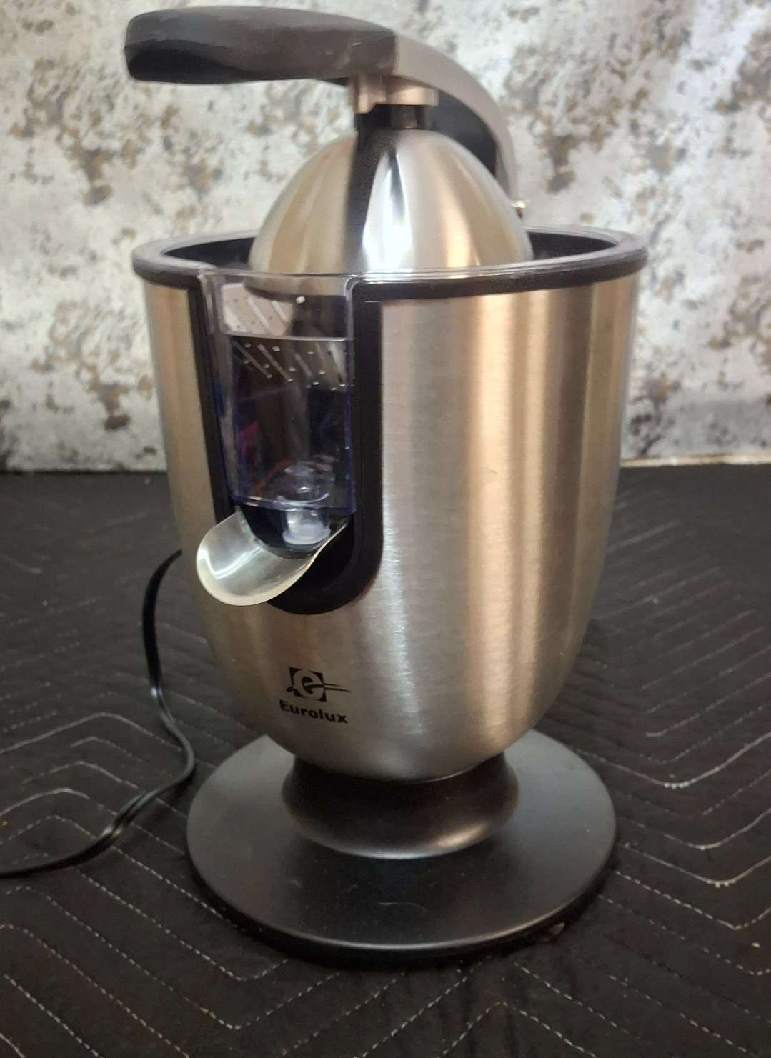 Eurolux Electric Citrus Juicer 1700S Stainless Steel 160W Countertop ELCJ-1700S
Opens in a new windo