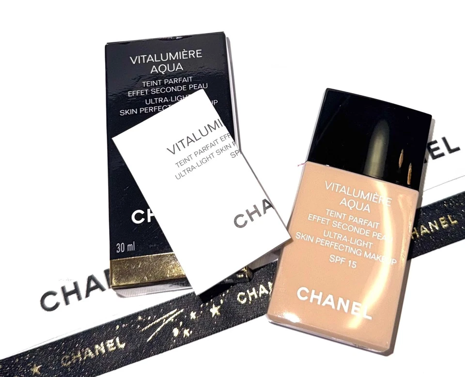 Maquiagem Chanel Vitalumiere Aqua ultra leve aperfeiçoamento da pele 50 bege 30ml - Imagem 2 de 4