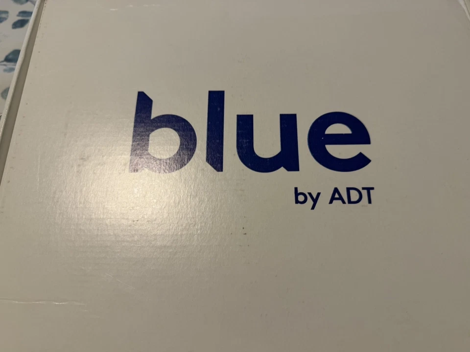 Blue by ADT 8 Piece Home Security System Smart Hub, 5 Door/Window Sensors CAMERA - Image 2 of 4