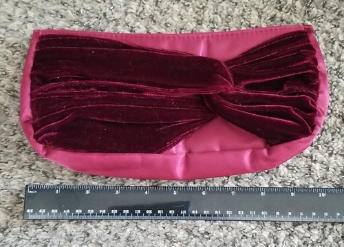 Avon Burgunder Clutch Handtasche Make-up Badezimmer Essentials Halter