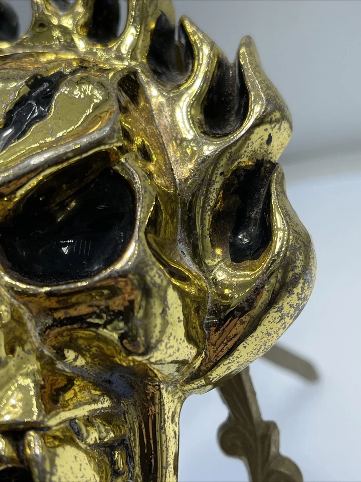 Raro Vintage Llameante Color Dorado Pátina Calavera Cinturón Hebilla con Compartimento - Marcado Foto 4 de 4