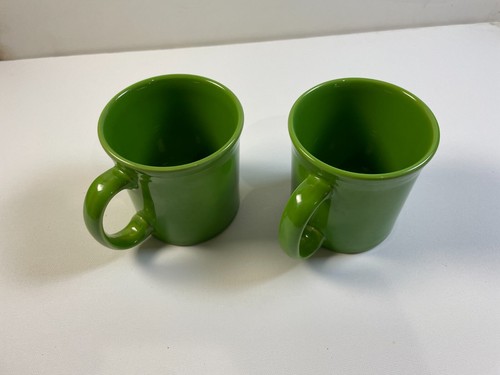 Fiestaware Coffee Mug Set of 2 Shamrock Green 10 oz D Handle Cups RETIRED COLOR - Picture 2 of 5