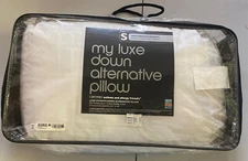 Bloomingdale’s My Luxe Down Alternative Pillow Soft/Med Std/Queen Pillow White👍