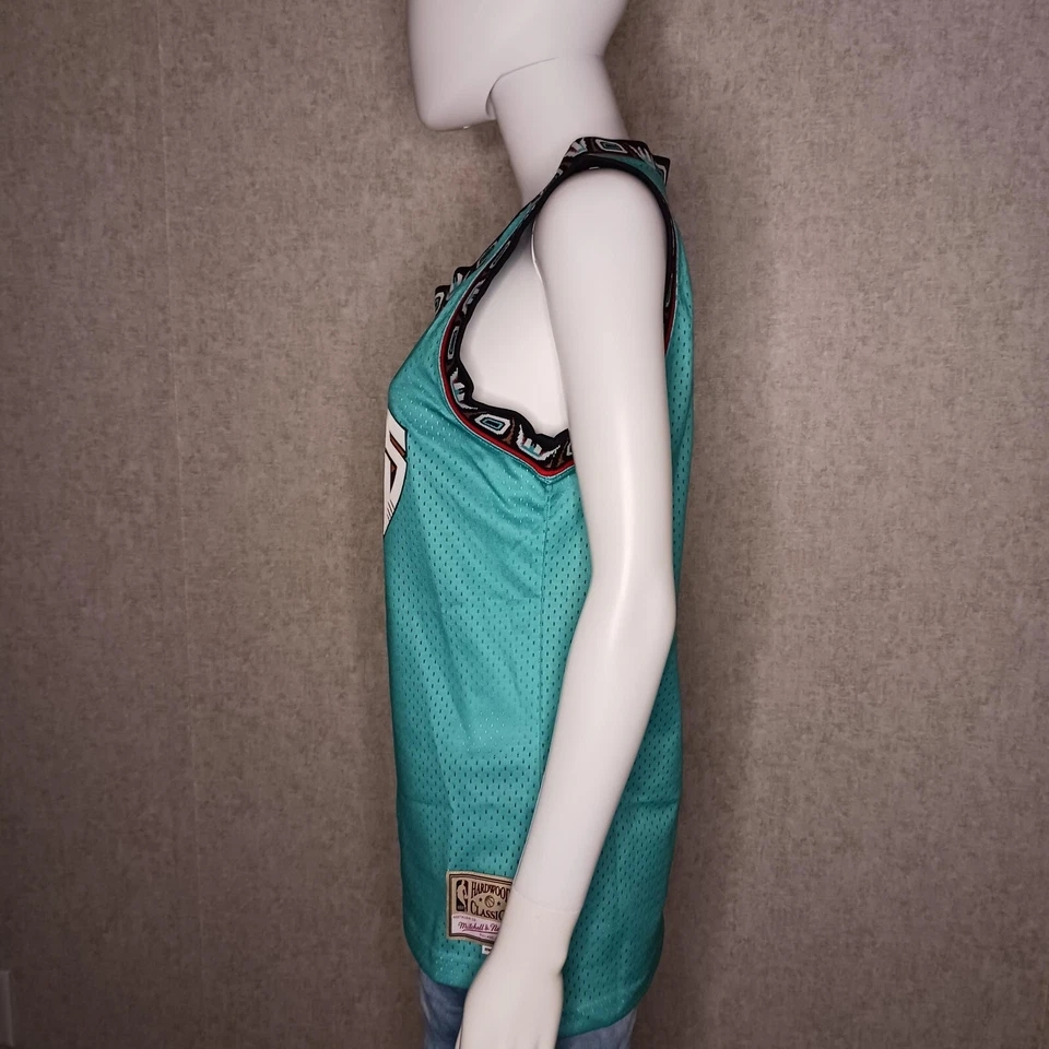 Mitchell And Ness Vancouver Grizzlies Womens Jersey Mike Bibby NBA PREMIUM - Image 3 of 4