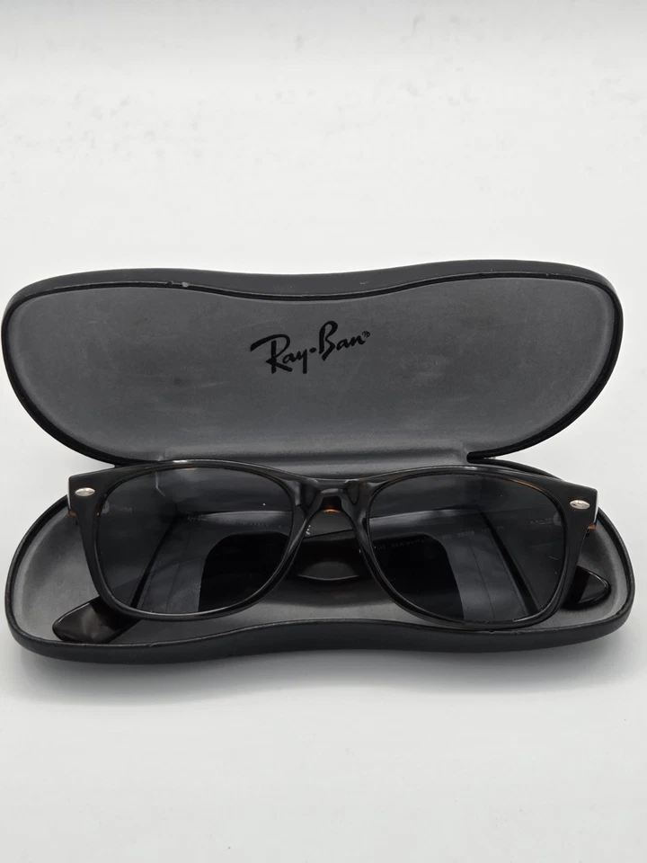 Ray Ban Sports   RB 2132 New Wayfarer  Eyes Glasses  Italy  52 18 145 With  Box - Image 4 of 4