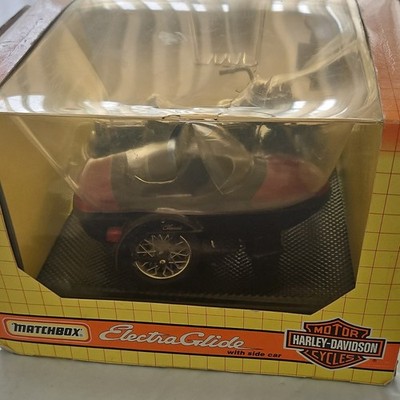 Matchbox Harley-Davidson Electra Glide Side Car 1:15 Diecast Black Red Special  