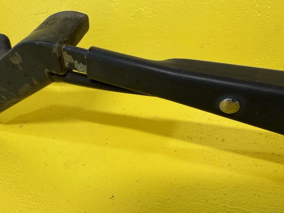 Brazo limpiaparabrisas trasero Chevy Tahoe Suburban 1500 2500 GMC Yukon 2000-2006 *Ver gráfico* Foto 4 de 4