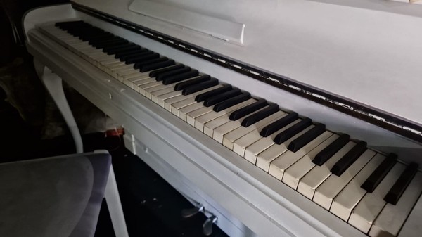 piano Moreu
