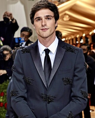 JACOB ELORDI 8x10 PHOTO