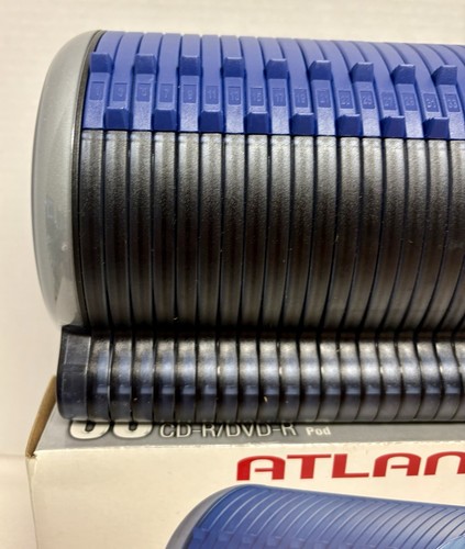 Atlantic Pod - 60 CD / DVD / Blu-Ray Pull Out Retro Storage Case Black & Blue - Picture 3 of 14