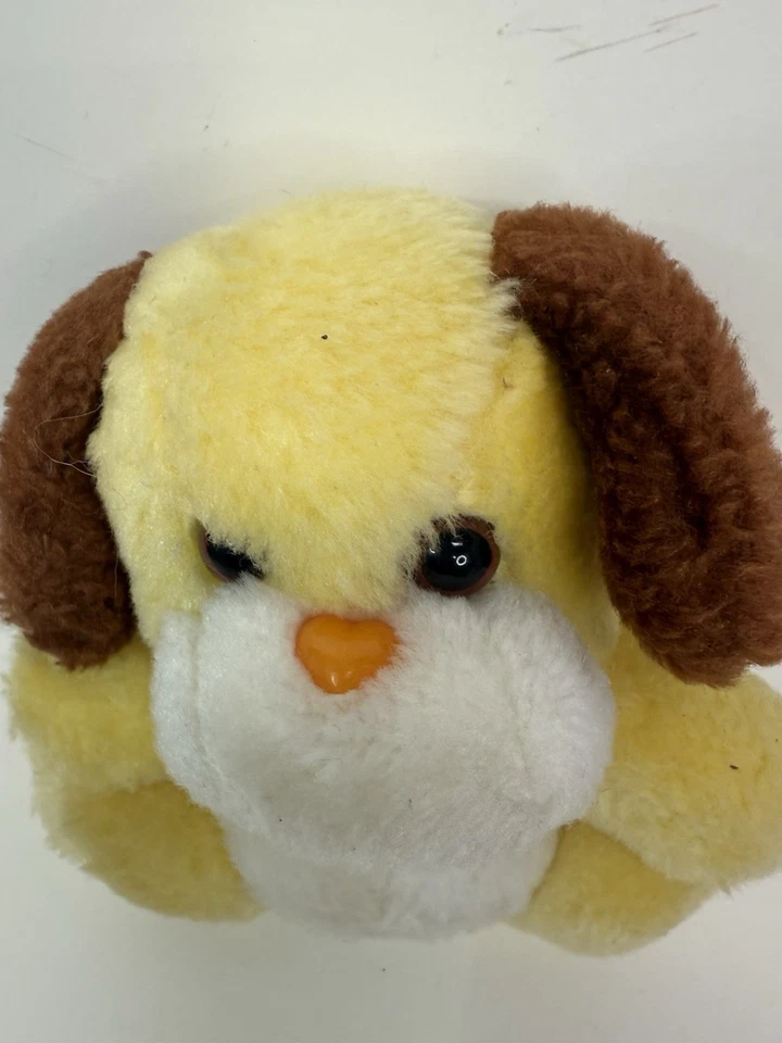 Cachorro de pelúcia vintage Gerber Cuddles 6" amarelo e marrom bebê - Imagem 3 de 4